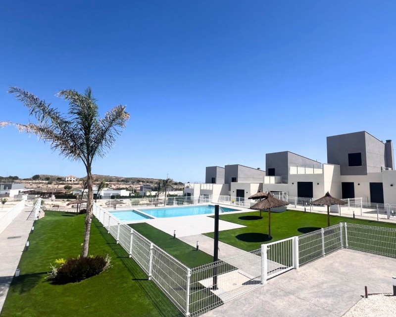 Chalet - Nueva construcción - BAOS Y MENDIGO - Altaona Golf And Country Village