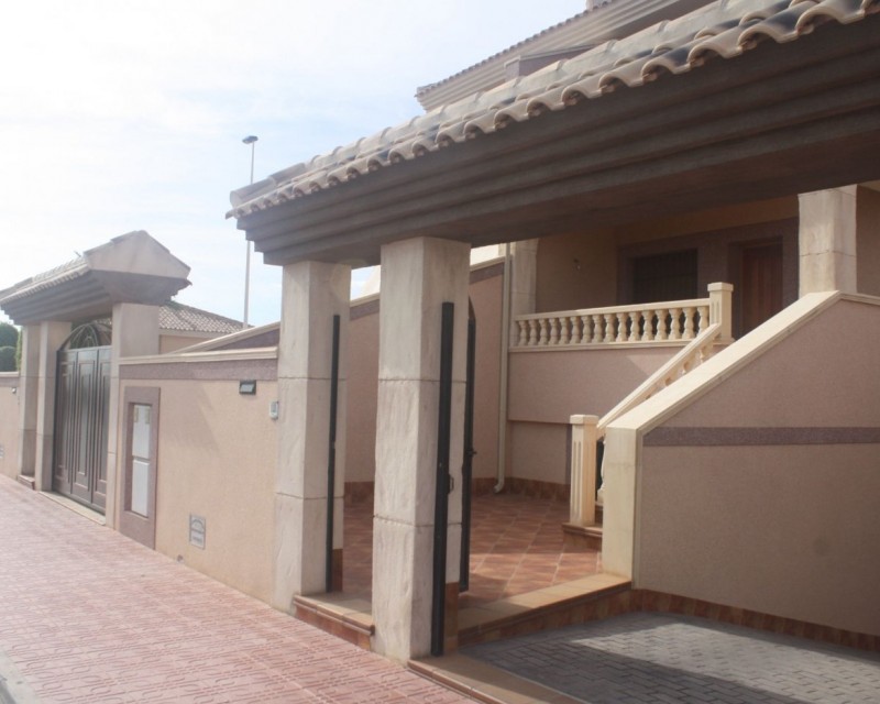 Geschakelde Woning - Nieuw constructie - Torrevieja - Los altos