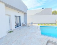 Nueva construcción - Chalet - Pilar de la Horadada - Pinar de Campoverde