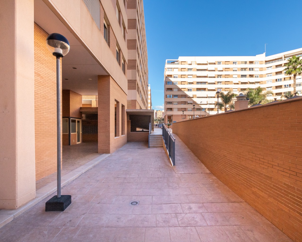 Resale - Apartment - Alicante City - Alicante