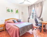 Resale - Apartment - Torrevieja - Playa de los locos