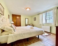 Resale - Villa - Benimantell