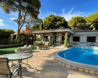 Resale - Villa - Campoamor