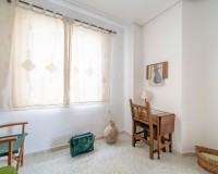 Reventa - Apartamento - Los Montesinos