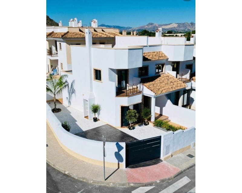 Top Floor Bungalow - Nueva construcción - Cox - San Fernando